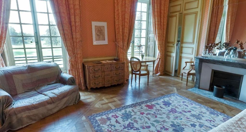 Chateau Du Marechal De Saxe Yerres Quarto foto